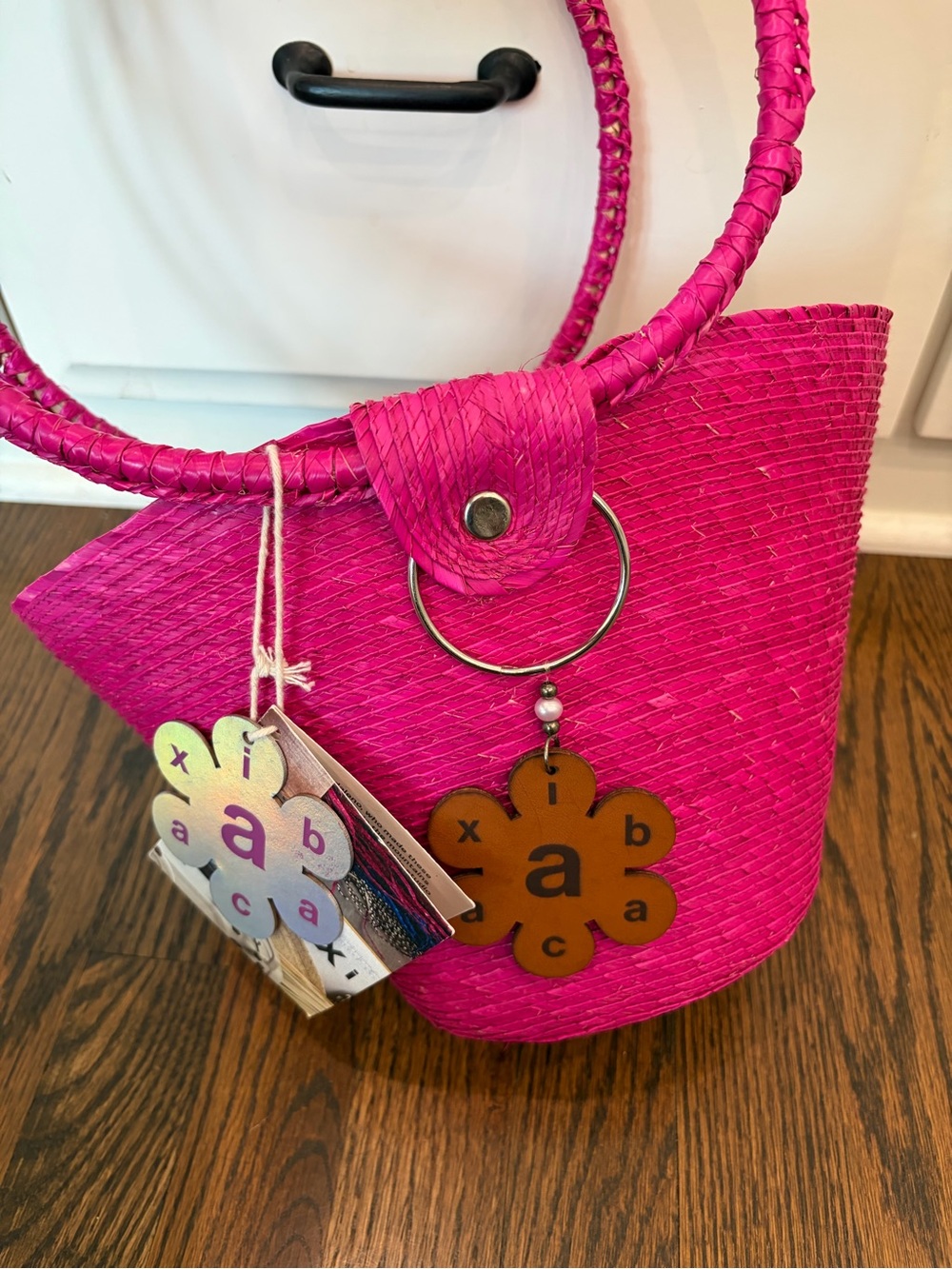 NWT ABACAXI Hot Prink Handwoven Limites Edition Straw Basket Bag Purse